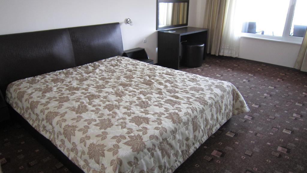 Hotel Alpina Lozenets Zimmer foto